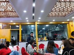 大堂-撒拉人家.酸菜牦牛肉火锅