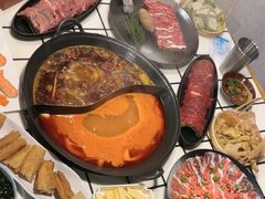 -鹿鸣山草本茶香火锅(园西路店)