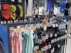 -迪卡侬(环球港店)