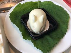 酸奶慕斯兔兔-海底捞火锅(威高广场店)