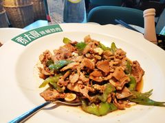 -费大厨辣椒炒肉(黄兴中心广场店)