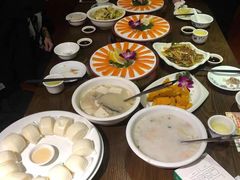 -醉美东江·三文鱼·烧鸡公