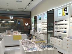 -J-Optical佳视明眼镜·蔡司视觉(青岛金茂览秀城店)
