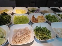 -蜀天上精专麻辣香锅(文定路店)