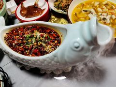 -卯火锅(人和协信店)