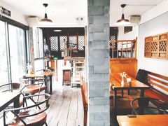 -蓝壁虎咖啡酒馆