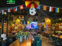 -临界音乐酒馆·小龙虾·江湖菜(华熙LIVE·鱼洞店)