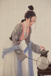 -九月鹰飞汉服摄影工作室