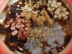 -爆炸头阿姨小四川正宗川味小吃(无任何分店)