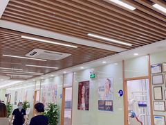 -茂菊口腔连锁(浦东南路店)