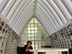 -钟书阁(松江泰晤士小镇店)