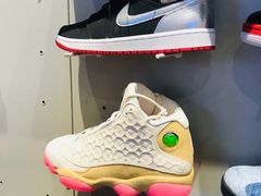 -NIKE品牌体验店(金源新燕莎店)
