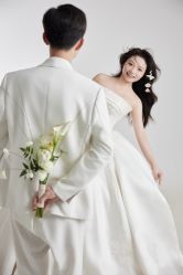 -至臻微拉婚纱摄影