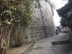 -华光驿站私房菜·黑金冠