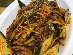 黄瓜拌牛肉-许妈妈餐厅烤肉烧烤家常菜(明润广场店)