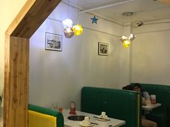 卡座-张大师鸭爪爪特色干锅(南湖店)
