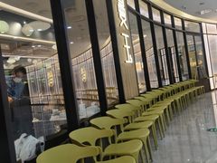 等位区-曼玉餐厅(中原万达店)