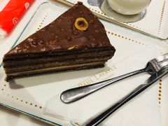 绝对榛果蛋糕-PAUL LAFAYET 法式甜品(港汇广场店)