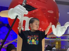 -m豆巧克力世界(上海世茂广场店)