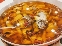 -鑫巴蜀小镇 · 水煮鱼专研店(玉桥店)