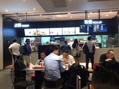 -肯德基(虹桥机场T2北指廊精选外卖点店)