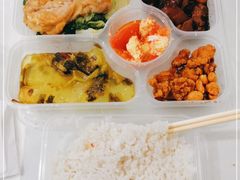 -上海宝信宝马4S店