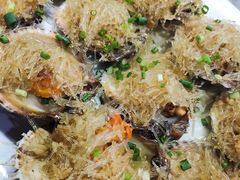 蒜蓉蒸赤蚝-金辉海鲜餐厅