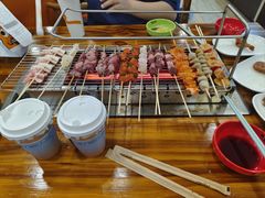 -哈尔滨小酒馆·鲜肉现穿自助烧烤(康新花园店)