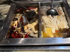 -月满大江经典成都火锅(麻城店)