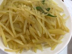 -乡土特色.冷锅鱼.牦牛肉汤锅