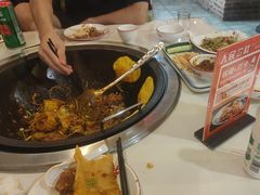 -人民公社铁锅炖·东北菜(卫国道店)
