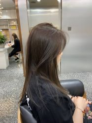 -Tloml salon