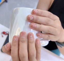 -爱纶美·美甲美睫半永久