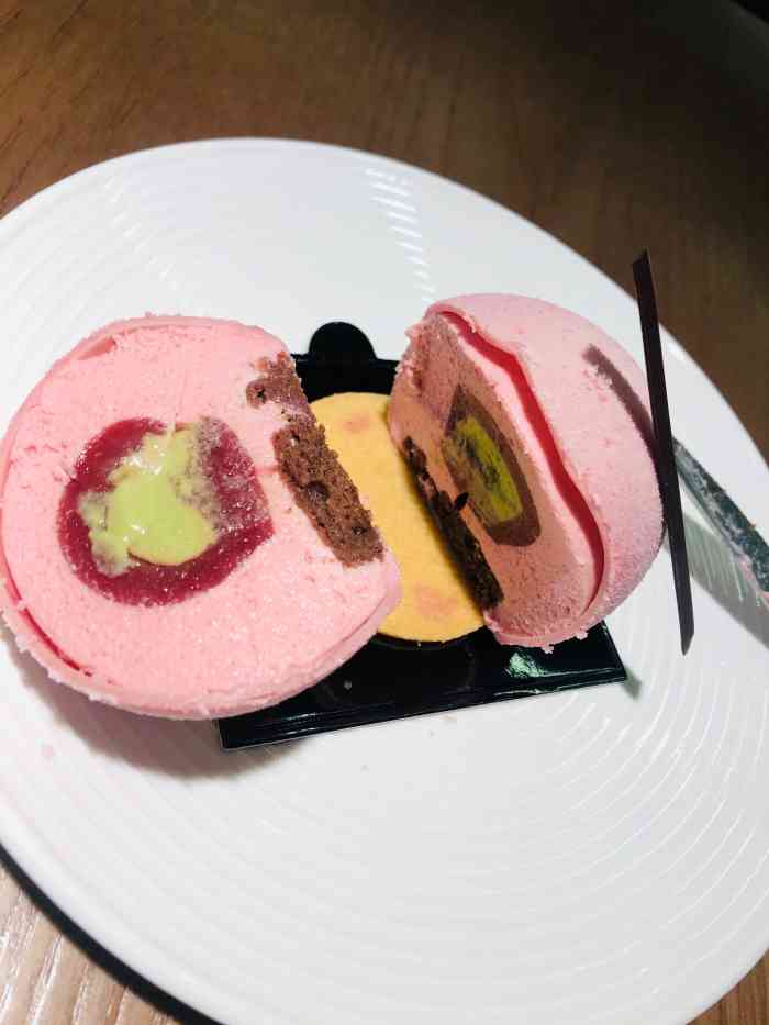 品饕pintao(环宇荟店)-"位置很好,9号线马当路地铁上盖小蛋糕很.