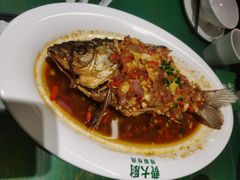 香煎大鲫鱼-费大厨辣椒炒肉(太平老街店)