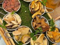 -一朵菌·野生菌探索家火锅(南亚店)
