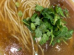 -牛吃草牛肉面(甬港南路店)