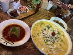 -胡桃里音乐餐厅(陶溪川店)(川湘赣菜·世界百大酒庄直供红酒·音乐表演)