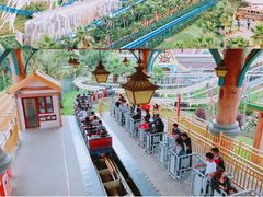 -七彩云南欢乐世界