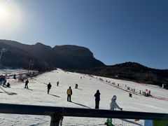 -济南卧虎山滑雪场