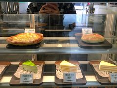 面包甜点陈列柜-猫王榴莲世家(三里屯SOHO商场店)