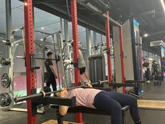 -懒人Club健身(卓越时代广场店)