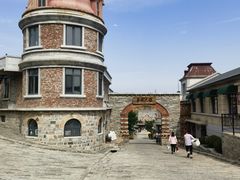 -清风小镇闯关东影视基地