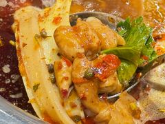-肖肖酸萝卜鱼火锅(总店)