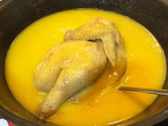 -鲜入围煮花胶鸡海鲜火锅