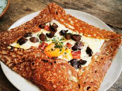 鸡蛋蘑菇熏肉荞麦可丽饼-RAC BAR(安福路店)