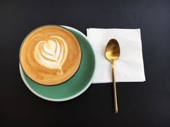 拿铁-UNI UNI(环亚凯瑟琳店)