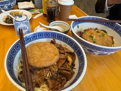 -沪西老弄堂面馆(定西路店)