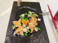 荷塘月色-骏莱海鲜鱼港(五角场店)