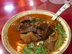 -金杨拉面王小吃面馆·牛三宝面·红烧牛肉粉